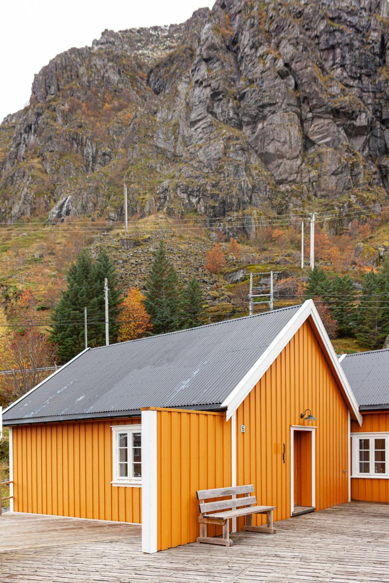 Tind Seaside Cabins Exterior photo